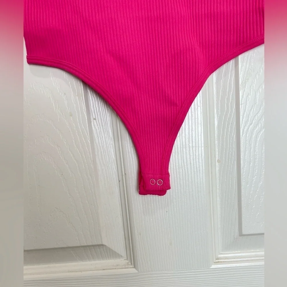 FREE PEOPLE XyZ ribbed pink recycled bodysuit size M/L